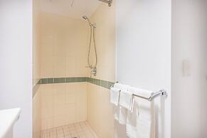 Shafston Service Apartment