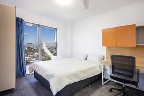 Shafston Service Apartment