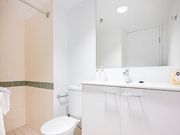 Shafston Service Apartment