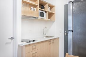 Shafston Service Apartment
