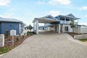 Avenue West Studio Units