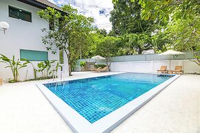 Phuket Leisure Time Hotel