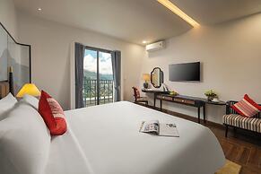 DeLaMont Sapa Hotel