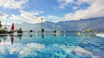 DeLaMont Sapa Hotel