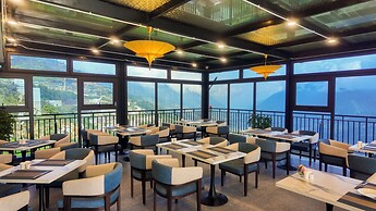 DeLaMont Sapa Hotel