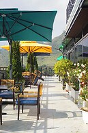 DeLaMont Sapa Hotel