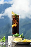 DeLaMont Sapa Hotel