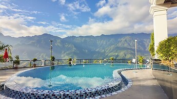 DeLaMont Sapa Hotel