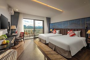 DeLaMont Sapa Hotel