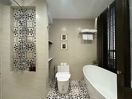 Narinthra Heritage
