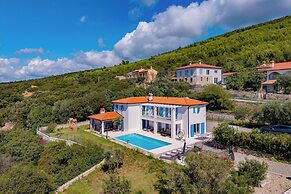 Seaview Villa Luka With Pool