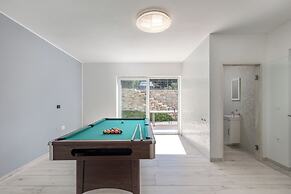Seaview Villa Luka With Pool