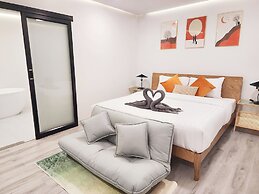 Pool Access Massive Townhouse