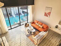 Pool Access Massive Townhouse