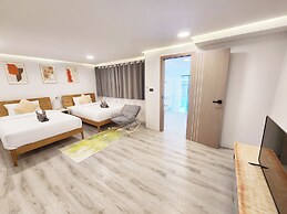 Pool Access Massive Townhouse