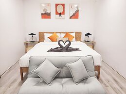 Pool Access Massive Townhouse