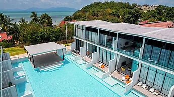 Pool Access Massive Townhouse