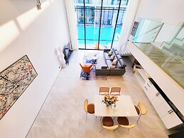 Pool Access Massive Townhouse