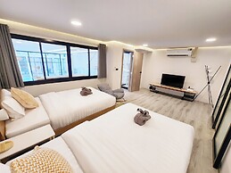 Pool Access Massive Townhouse