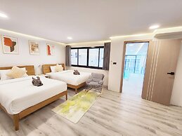 Pool Access Massive Townhouse