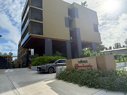 Seaside 2BR 200 m to BangTao beach