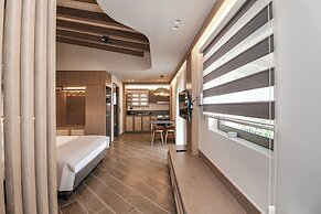 Terra Hélios Suites & Studios