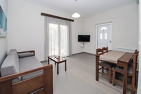 Terra Hélios Suites & Studios