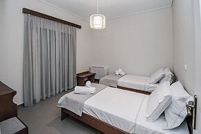 Terra Hélios Suites & Studios