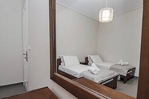 Terra Hélios Suites & Studios