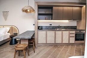 Terra Hélios Suites & Studios