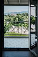 Terra Hélios Suites & Studios