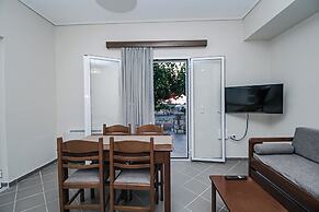 Terra Hélios Suites & Studios