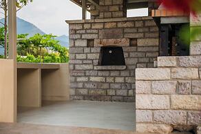 Terra Hélios Suites & Studios