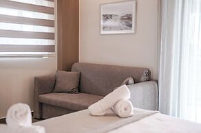 Terra Hélios Suites & Studios