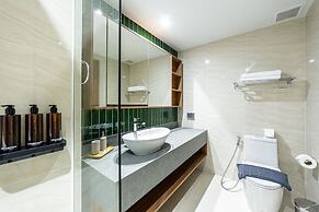 Beachside 2BR 200 m to BangTao beach