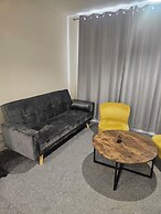 Basement 2 Bed Appartment with EVCharger
