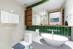 2BR Beachside 200 m to BangTao beach