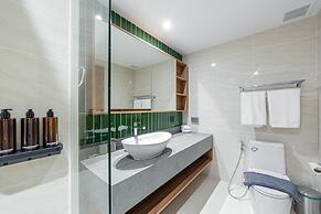 2BR Beachside 200 m to BangTao beach