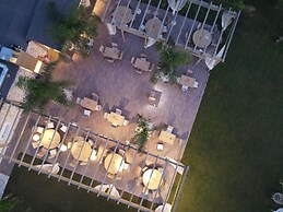 Alia suites and spa