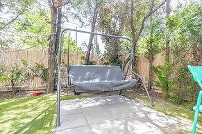 6BR Apt with Garden near Danube