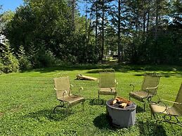 Pine Tree Trail Lodge