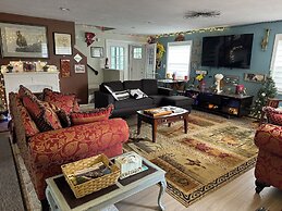 Pine Tree Trail Lodge