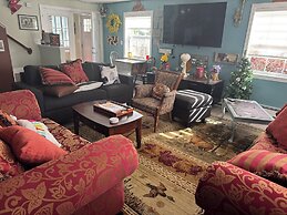 Pine Tree Trail Lodge