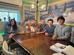 Pine Tree Trail Lodge