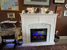 Pine Tree Trail Lodge