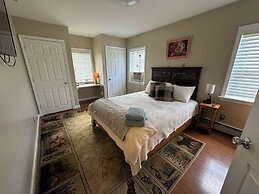 Pine Tree Trail Lodge