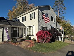 Pine Tree Trail Lodge