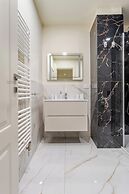 Luxury near the Station 2 bedrms 2 baths