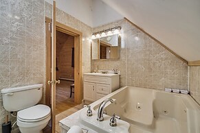 Mountain-view Deck! Cabin By Mt Abraham Skiing