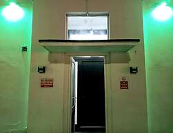 Studio 32